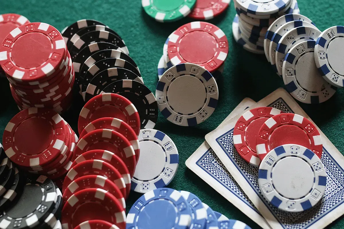 Khám phá cách tải game bài dân gian phiên bản mới hấp dẫn cho điện thoại