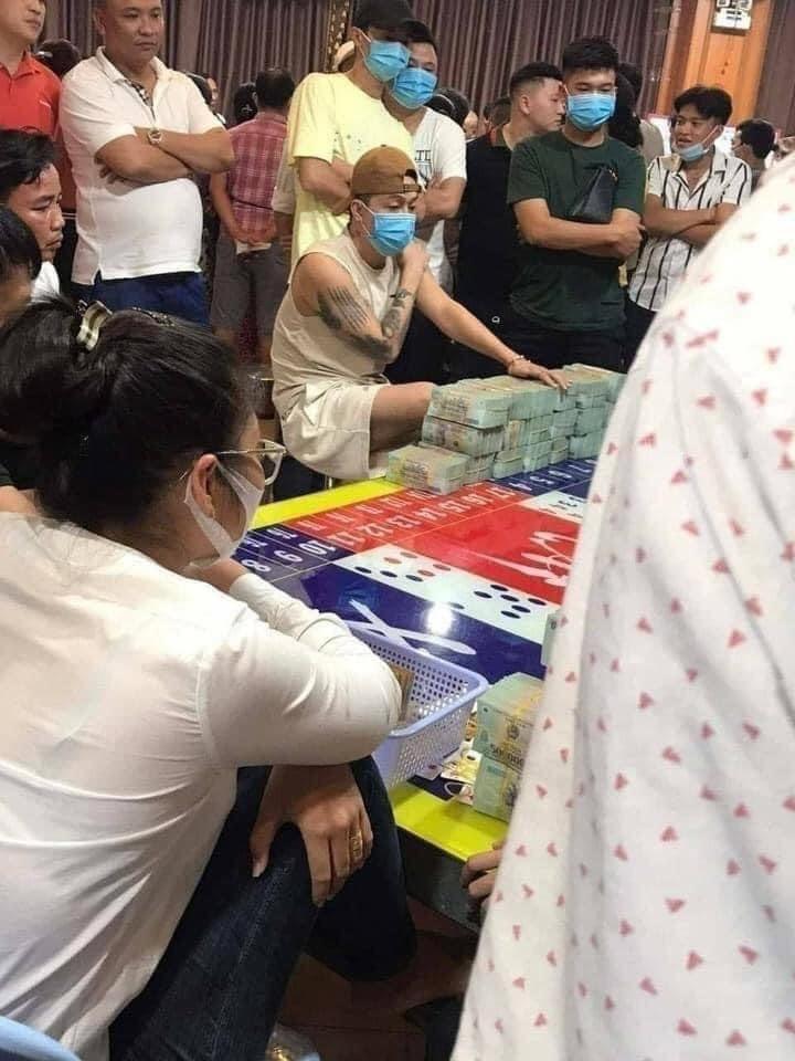 Tải bài tiến lên miễn phí cực nhanh và hướng dẫn cách tải bài tiến lên cho điện thoại
